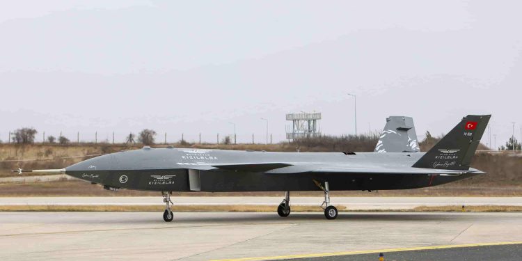 Türkiye’nin ilk insansız savaş uçağının ilk uçuşu, yer testlerinden sonra yapılacak