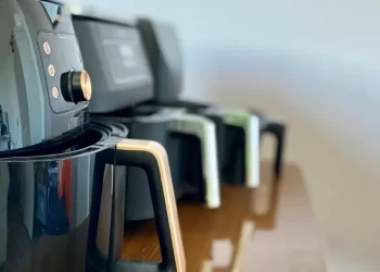 Testte sıcak hava fritözleri Sıcak hava ile çıtır patates kızartması?