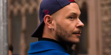 Erkekler Küpeyi Sağ Tarafa Mı Sol Tarafa Mı Takmalı?